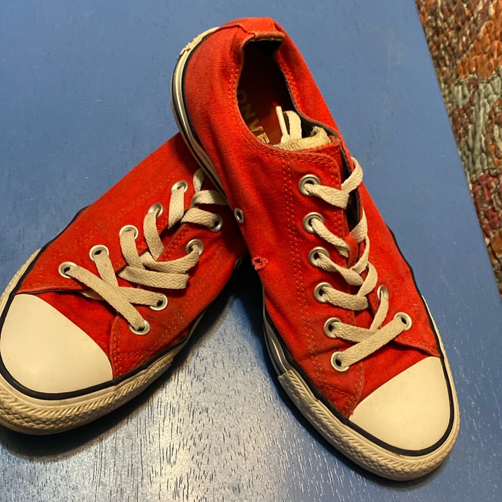 low top red converse shoes